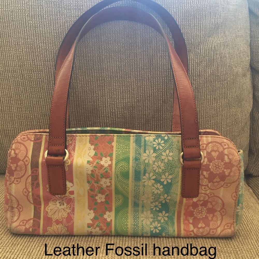 🌷 3/$20 Fossil Spring Taco shape bag🌷